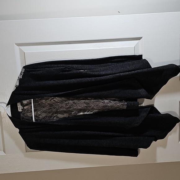 One World Charcoal Long Sleeve Asymetric Lace Back Open Front Cardigan Size M - Picture 1 of 5